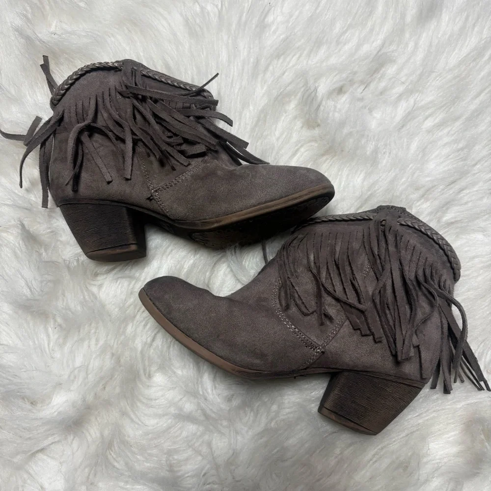 Rock and Candy Faux Leather Taupe Fringe Cowgirl Western Bootie size 4 Youth